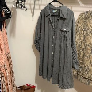Cute button up top grey top